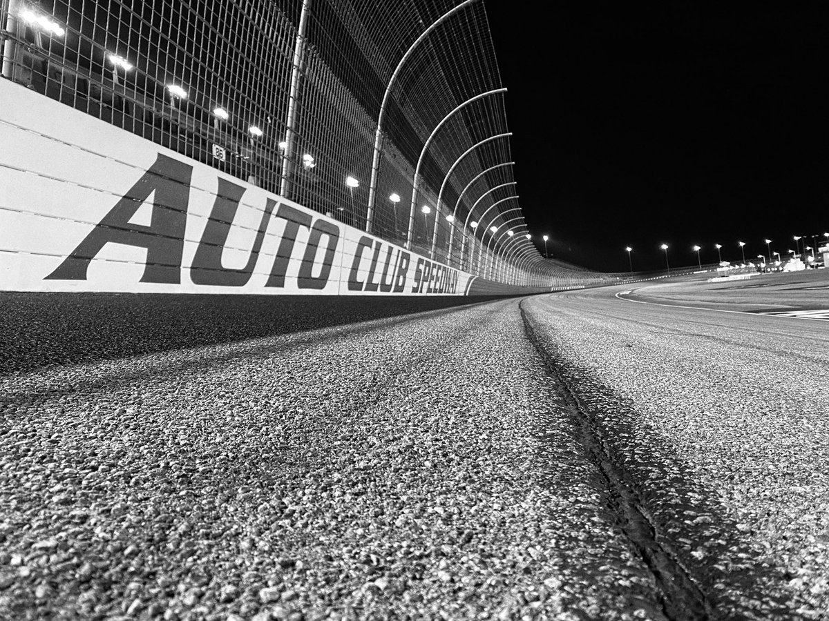 jeff_gluck's tweet photo. Quiet Track Forever, Fontana. https://t.co/jm5LrtITz4