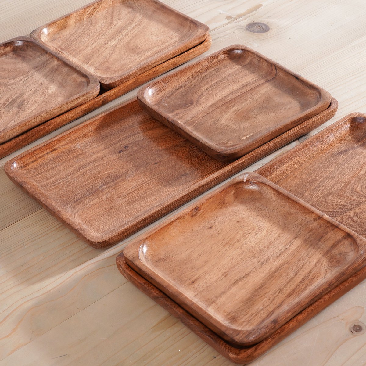 sinhavaishali's tweet photo. VLiving launched "set of 3 wooden trays" easy to stack, great as gift, can be used as trinket tray, vanity tray, stationary tray and small serves. 
#homedecor #wood #NewsUpdate #TRENDZ #interiordecor #kitchendecor #handmadegifts #MadeInIndia https://t.co/rTtpIgDTxQ