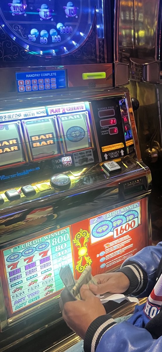 COMPTONRIDA1's tweet image. #HANDPAY