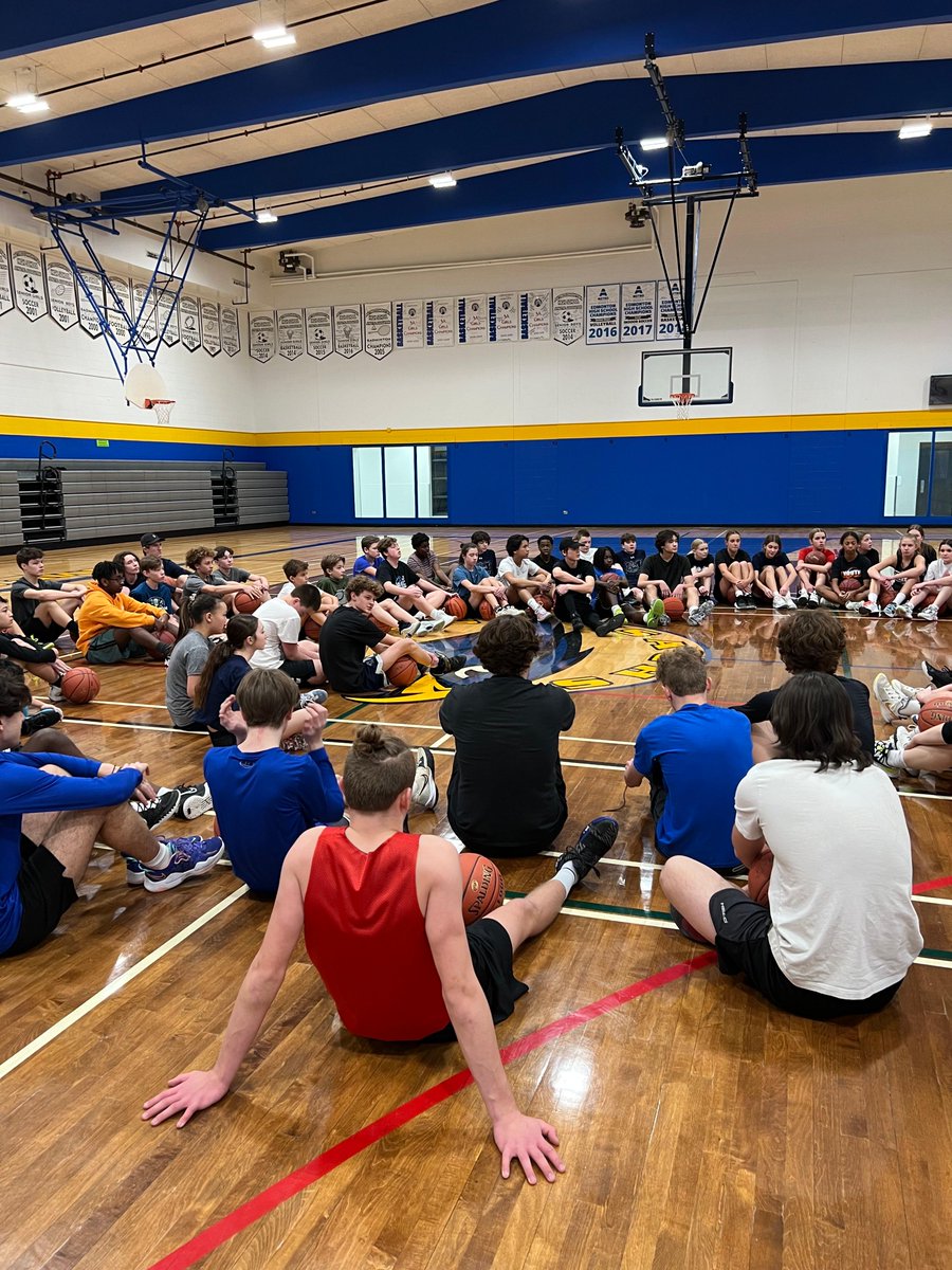 This Happened Today @ SACHS.... The SACHS basketball 🏀 teams and their coaches hosted the <a href="/vincentjmaloney/">Vincent J. Maloney</a> <a href="/SisterAlphonse/">Sister Alphonse Academy</a> <a href="/ESSMY2/">ESSMY</a> <a href="/rsffalcons/">R S Fowler CJHS</a> senior basketball teams for a fast-paced, fun bball clinic in the SACHS gym. The clinic was awesome! <a href="/GSACRD/">GSACRD</a>