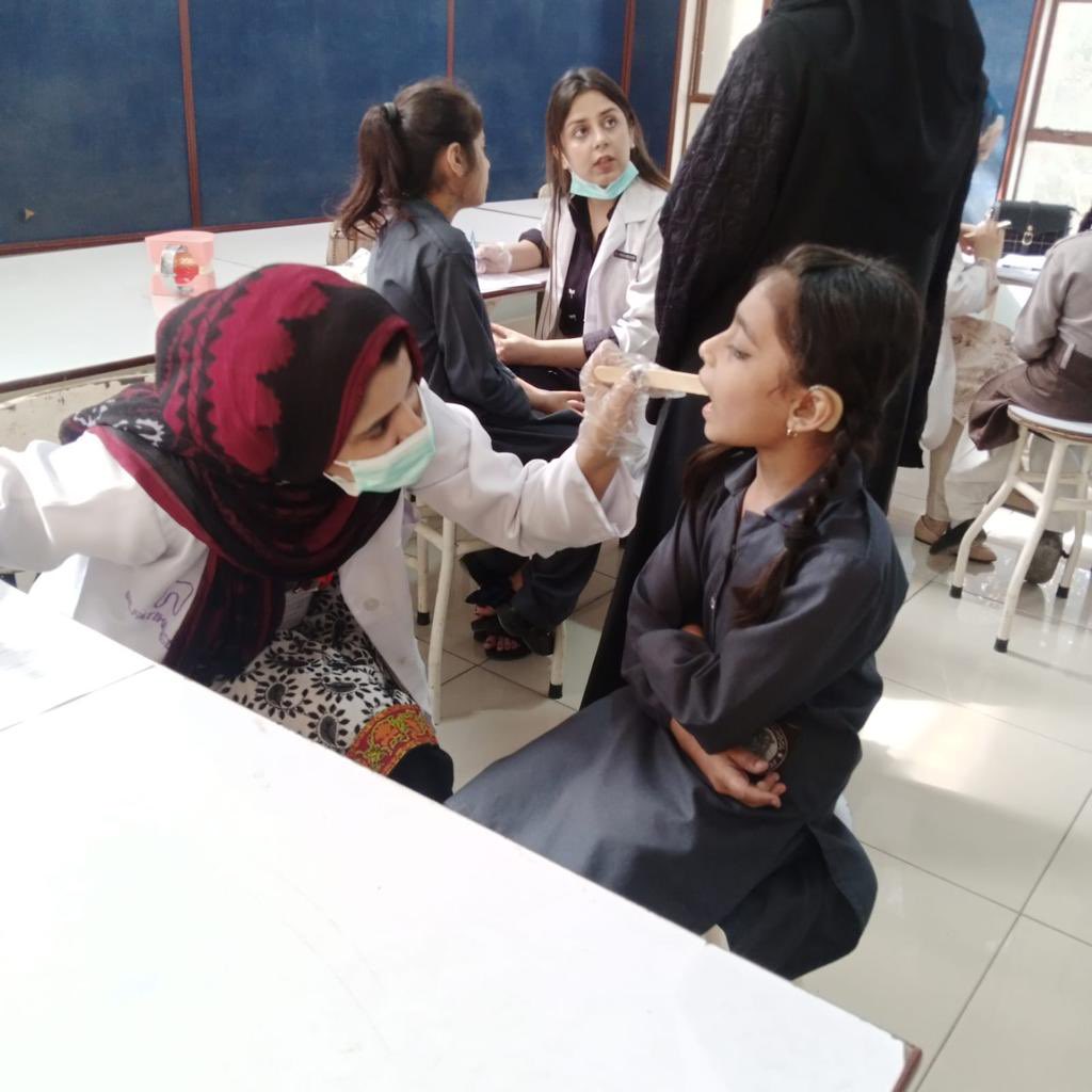 IdaRieu's tweet photo. Bahria University Medical & Dental college conducted a dental checkup and an interactive session about oral hygiene at Ida Rieu
@BahriaOfficial #SDG3 #SDGs #SDGgoals #sdgs2030 #IRWA #idarieu https://t.co/MvtRyPsFT6