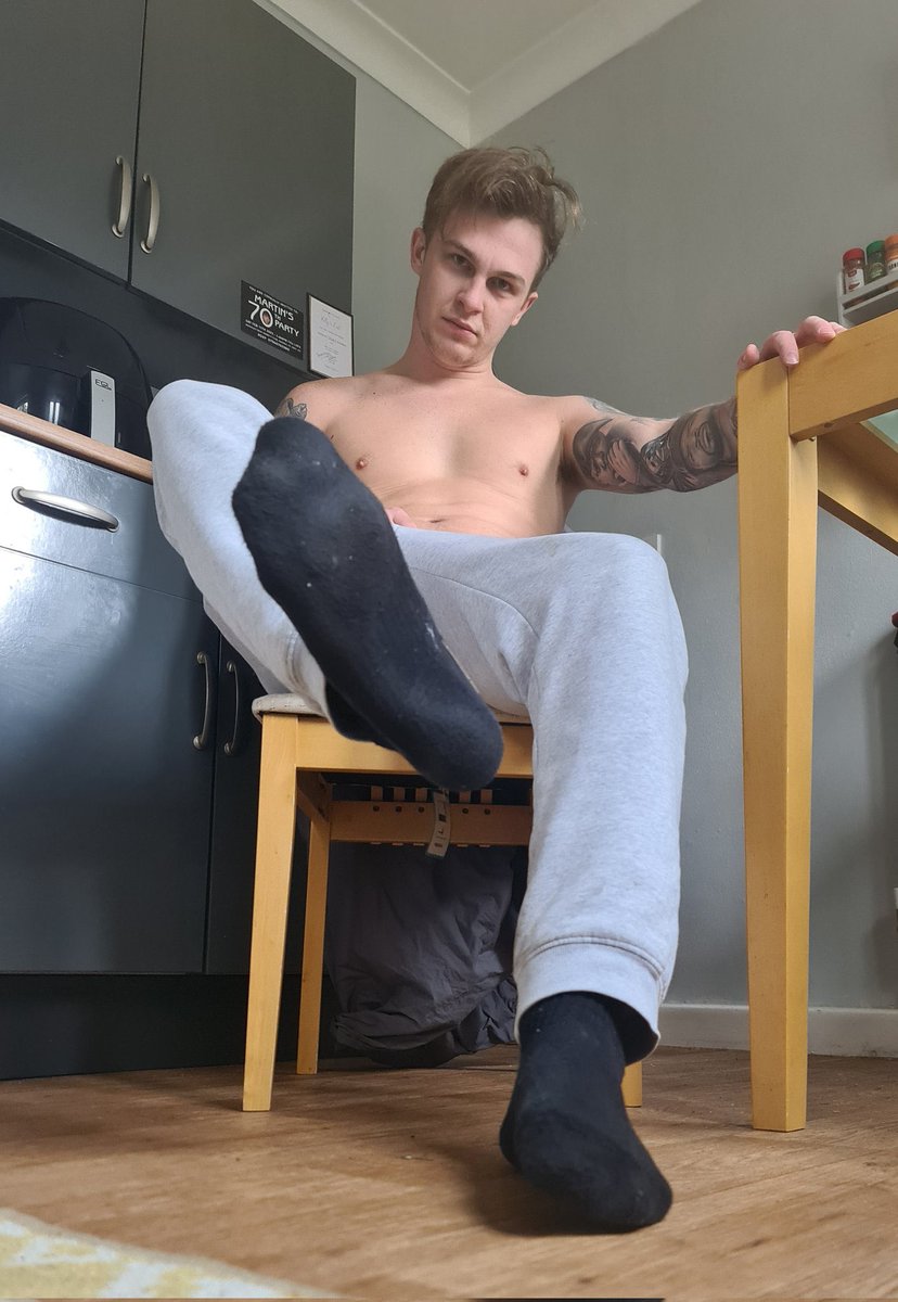 BestSockMasters's tweet photo. #footmaster @mastersam77

🧦👣🧦

#masteroftheday https://t.co/Uk1EeSeNm7