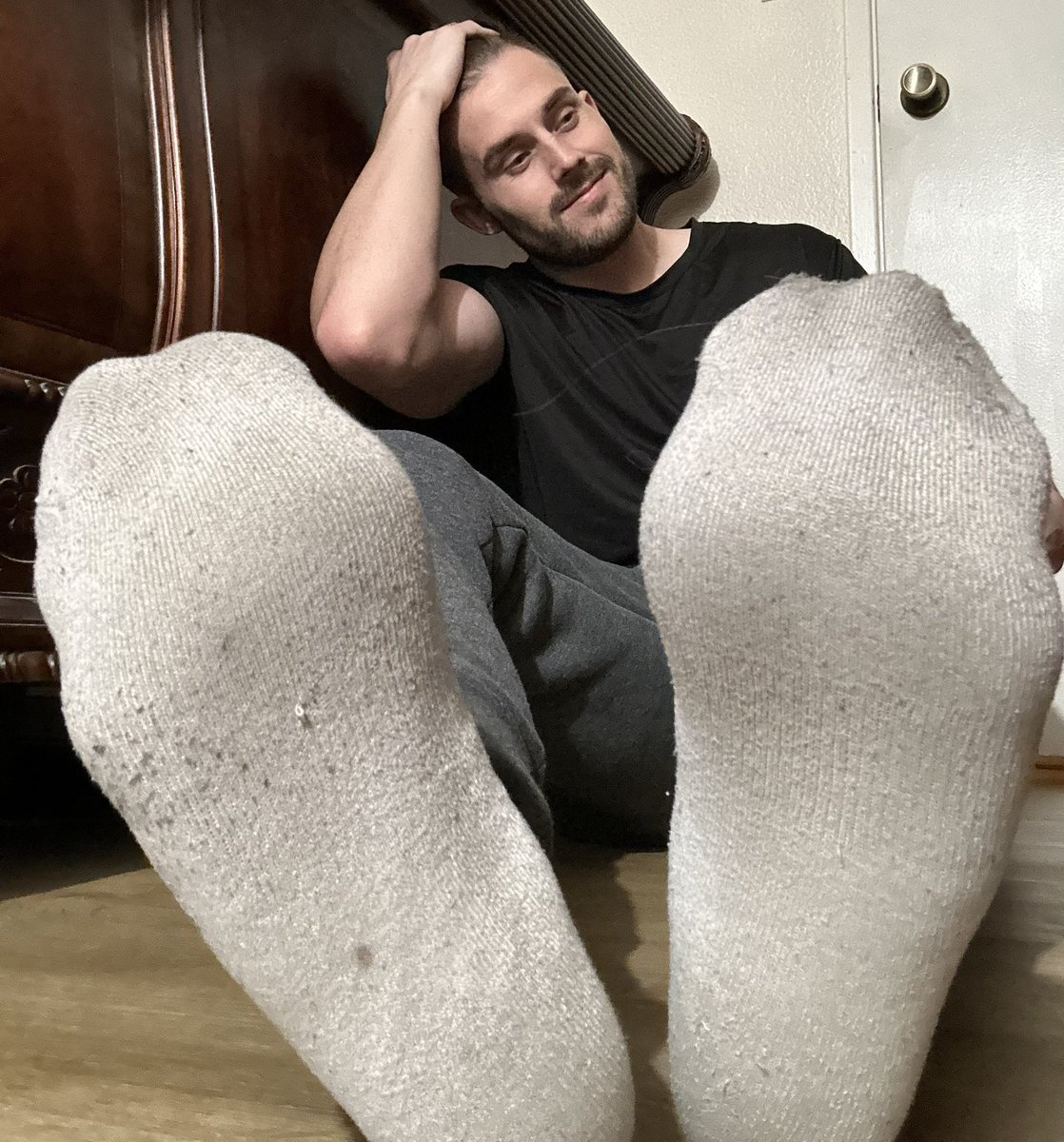 BestSockMasters's tweet photo. #footmaster @KingZander93 

🧦👣🧦

#masteroftheday https://t.co/rfC416huuC