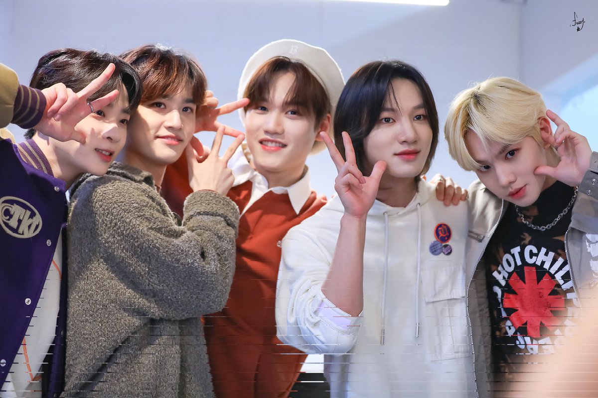 fuzzy041219's tweet photo. 230226 미니팬미팅

진짜 좋아해 또 보고싶어🥺

#MCND #엠씨엔디 #윈 #방준혁 #준혁 #WIN #Bangjunhyuk #JUNHYUK @McndOfficial_ https://t.co/AZBfcC1sLM
