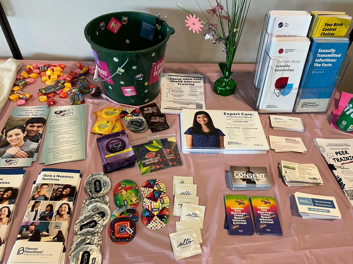 Learned so much at Chap Fem’s peer health educator training with Planned Parenthood! Absolutely loved the insightful conversations &amp; info-sharing about birth control, STI’s, and reproductive health. 

It was so fun &amp; I made friends👾 public school sex ed could never #305tweets