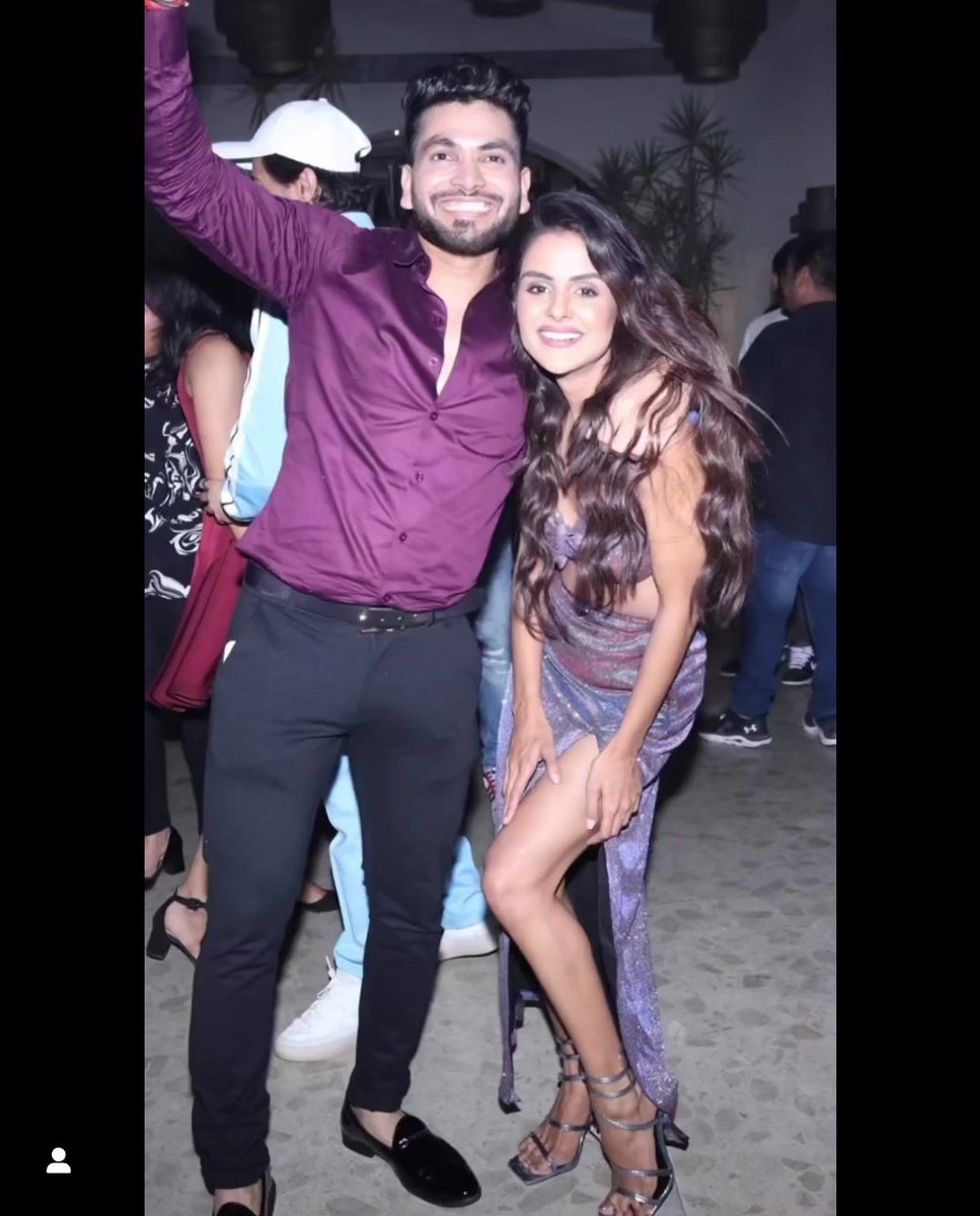 n_ovijay's tweet photo. Sare shipp apna content lo.. Koi dhakka mukki nhi krega.🔥#shivthakare 
#shivstan #shidarya #shivyanka #ShivRit https://t.co/f0vOk6uqjp