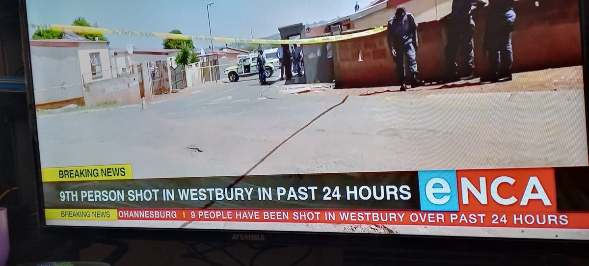 DereleenJ's tweet photo. Does Westbury have a local police station? 
Does Gauteng have policeman? 
Do we have crime intelligence?
This is just too painful for words. @Abramjee @HermanMashaba @SAPoliceService @GautengProvince @CyrilRamaphosa @CentralDrug https://t.co/qBEmAnA7Ll
