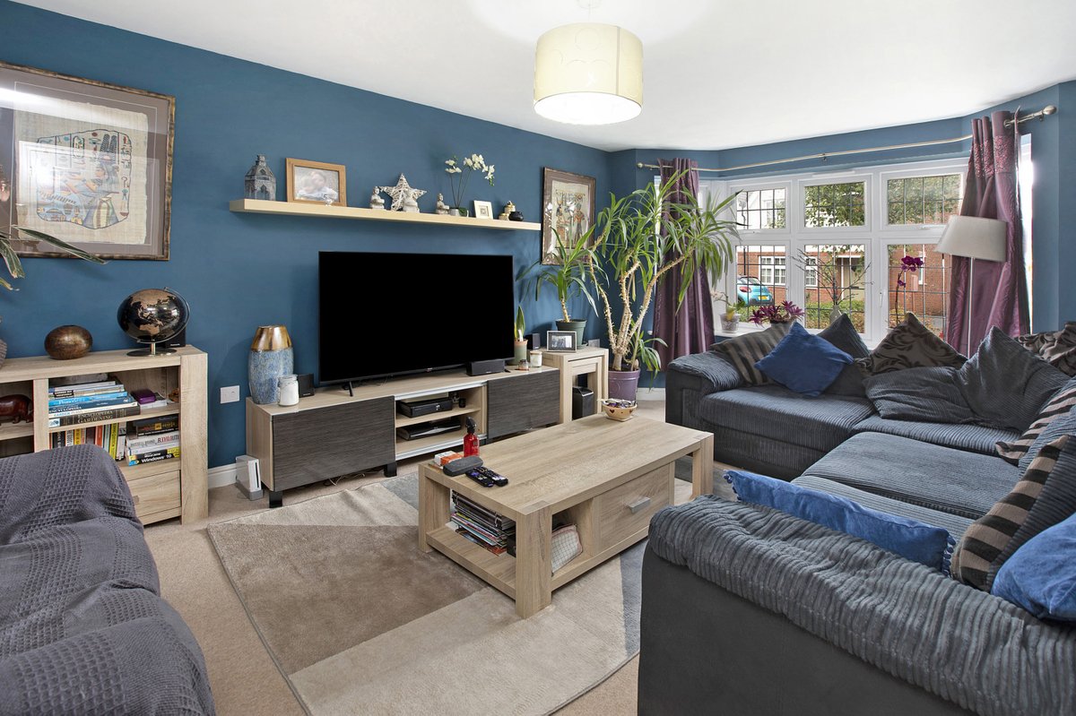 WMTestateagents's tweet photo. With no onward chain, 45 Barrington Way is an executive style four bedroom detached house built by Redrow Homes in 2013. 🏡
🏡 https://t.co/iVhajvivPR
☎️ 01823 667799
#FeaturedProperty #WeDoMore #WilkieMayAndTuckwood #PropertyToBuy #Wellington #Somerset https://t.co/AHj7KvzEov