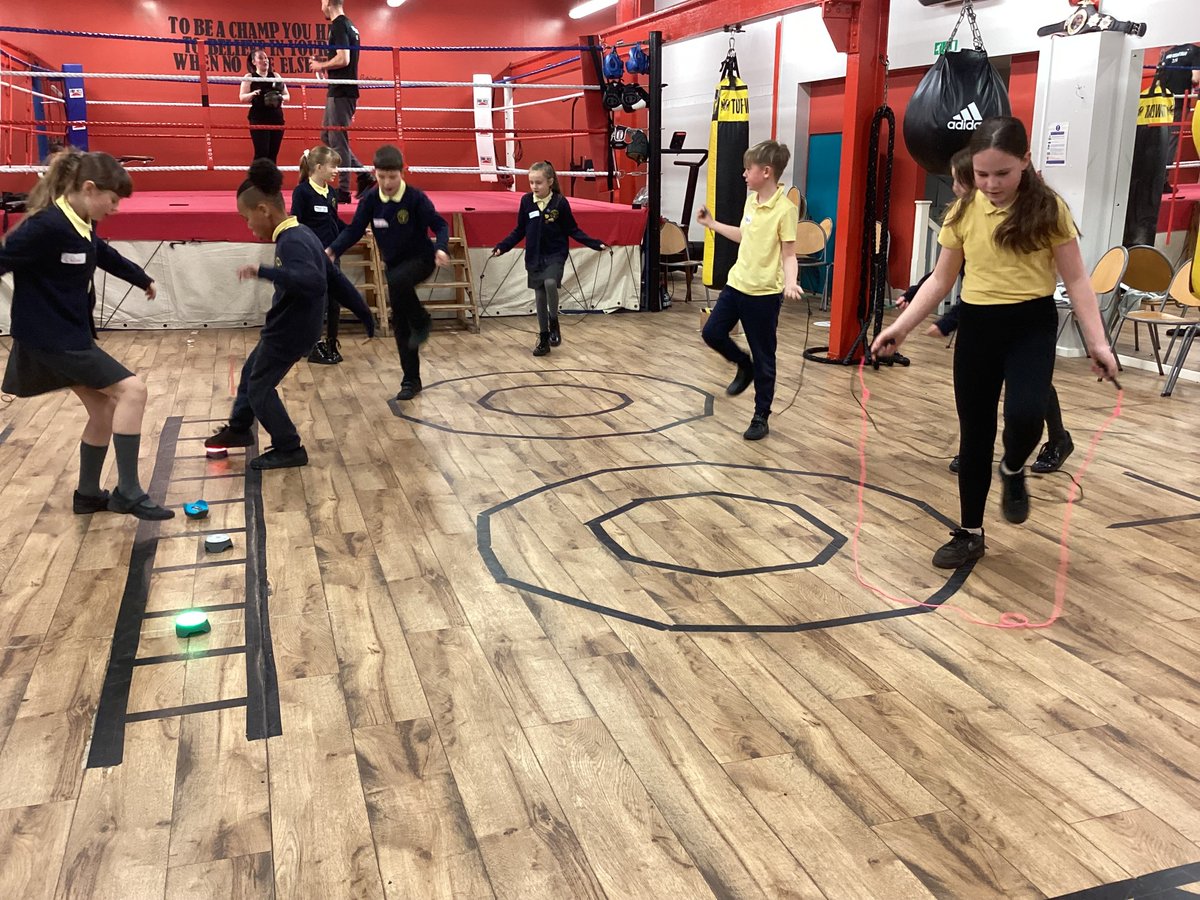 TPS1914's tweet photo. The children in Sycamore Class had a wonderful visit last week to the Crucial Crew event in Fleetwood where they took part in a wide range of activities where they learnt about keeping themselves safe. As always, our children represented our school fantastically well. https://t.co/F5rseND5EL