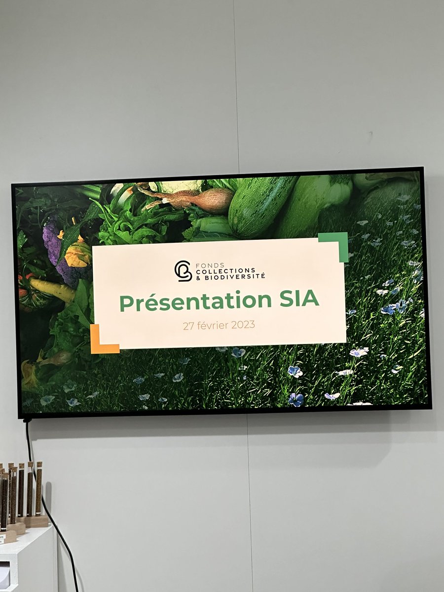 AcademieAgri's tweet photo. #AAFauSIA2023 notre vice-présidente @guillou_geek présente le @FondsColBiodiv et l’équipe qui l’anime 👍 https://t.co/AlhKYJvIMv