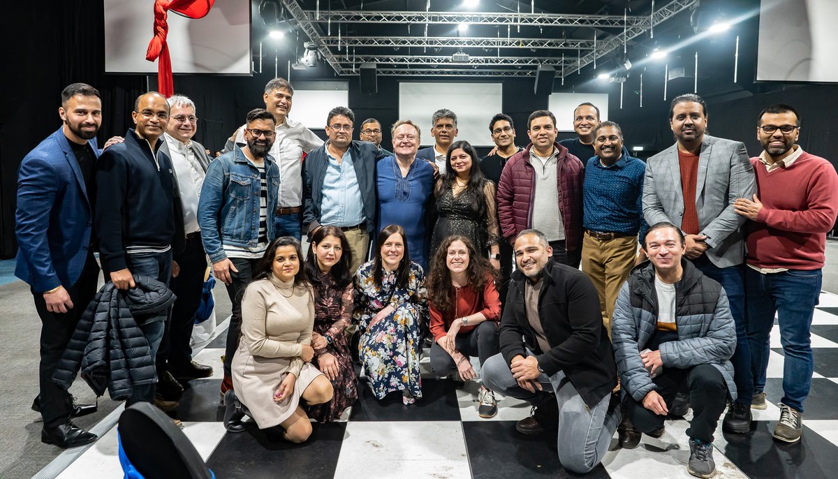 Mastekltd's tweet photo. @Mastek UKI &amp; Europe team came together to celebrate #40yearsofMastek at Coventry. The event brought under one roof Mastekeers from 3 weeks to 3 decades in tenure who enjoyed each other’s company “creating #memories of the lifetime”.#Fun #Food #Dance #Youphoria https://t.co/SLEhx3wIoT