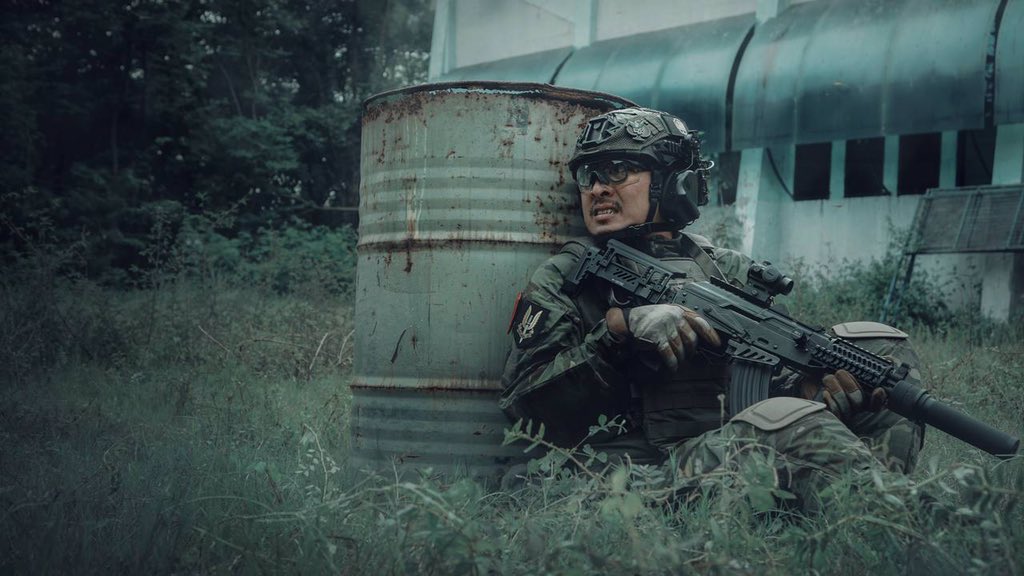 When you have to choose which one is good and which is bad for you, that's where your biggest war really is…
.
.
.
#lctairsoft #airsoft #fakegun #tmcgear #multicamtropic #airsofter #airsoftinternational #airsoftindonesia