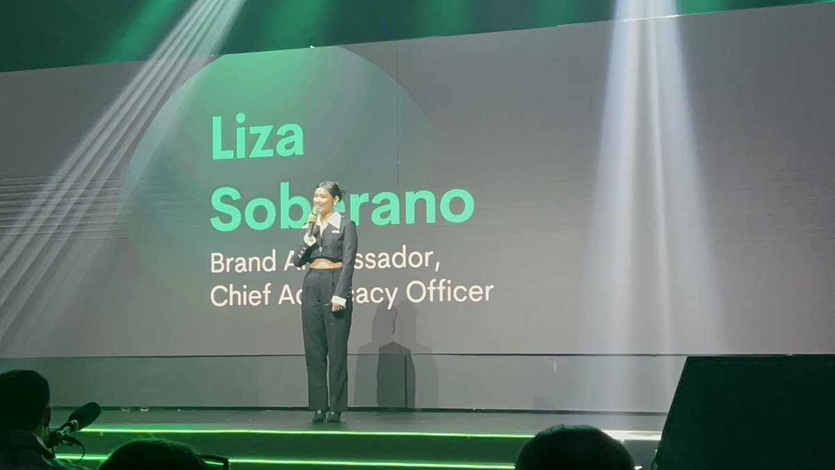 The Chief Advocacy Officer of Maya. Congratulations @lizasoberano 

#LizaLevelsUpWithMaya
#MyMoneyMyBankMyWay