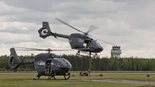 top_force's tweet photo. #145M @AirbusHeli copters remporterait le marché des 15 hélicoptères légers sur l’italien @LDO_Helicopters & l’américain @BellFlight.
Les premières livraisons sont attendues pour 2025 et s’étaleront jusqu’en 2027 https://t.co/3Ig3LSunkx https://t.co/WeWJ0YWsJ5