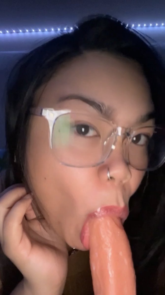 ChamKitty_'s tweet photo. Yum 🤤 
#creamywet #CREAM #juicy #thicccwoman #lickandslurp 
#chamkitty  

#https://onlyfans.com/chamkitty https://t.co/PDbaEoML1h