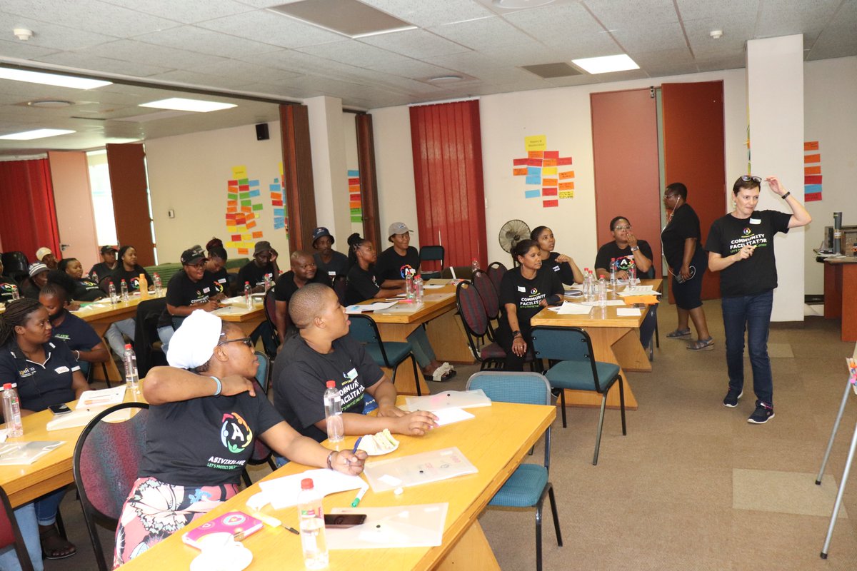 We are talking #MunicipalBudgets today with Community Facilitators from across the 3 <a href="/GautengProvince/">Gauteng Provincial Gov</a> Metros. 

The training is in preparation for the upcoming 2023/24 budget so that citizens can effectively participate in the process. #Asivikelane
<a href="/ibp_sa/">IBP_SA</a>  <a href="/TshwaneLF/">Tshwane Leadership Foundation</a> <a href="/1to1_AoE/">1to1AgncyofEngagemnt</a>