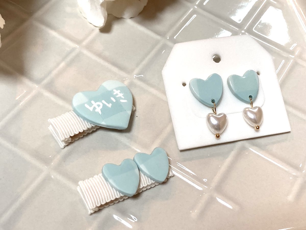 RIICHI_sewing's tweet photo. 初オーダーメイド品できました〜

ベビークリップです✨

3/5に販売予定です〜
デザインは変わるかもしれません！！
→https://t.co/AcC1OuER5T

詳しくはインスタで載せてあります〜

https://t.co/51g2bqe7Gp

#ポリマークレイ
#樹脂粘土
#アクセサリー
#ハンドメイドアクセサリー https://t.co/Cr5APNO01C