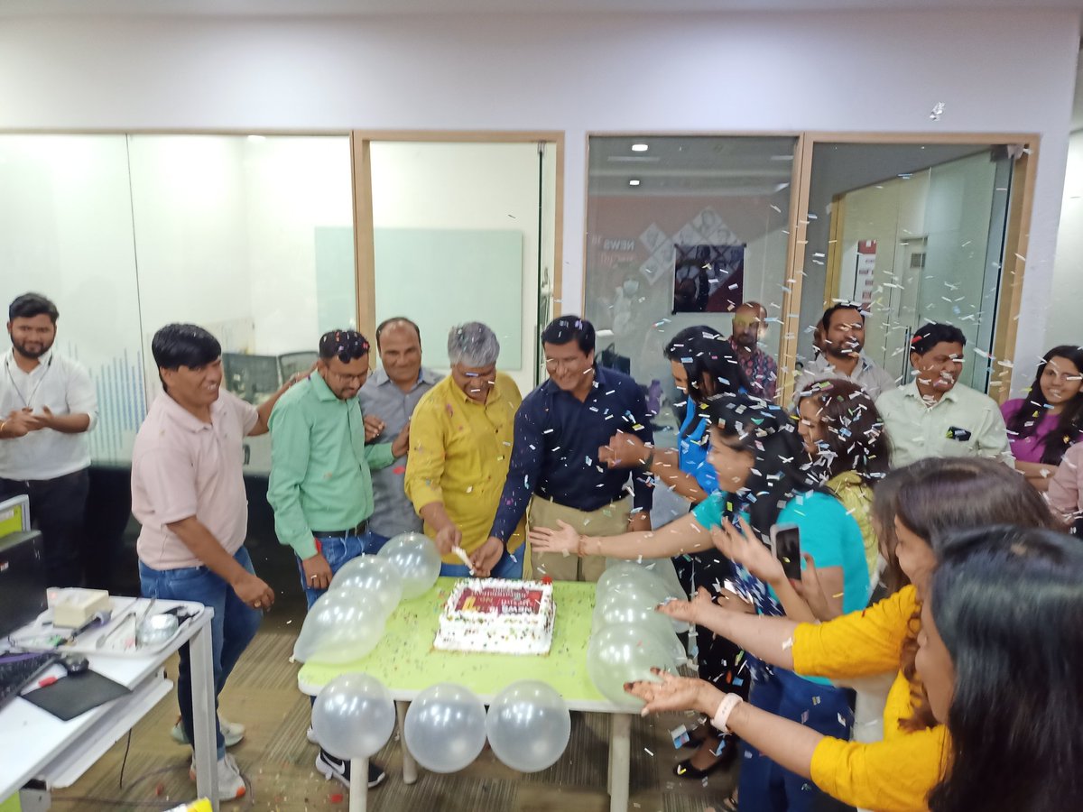 aavnirav's tweet photo. Heartfelt thanks to the Gujarati audience. ✨ 😘  ✨

Our entire team waved the flag of success in across Gujarat. ✨

I am also very happy to be a part of @News18Guj team. ❤️

#News18gujaratiNo1 
@wildraj @rainarajesh @18RahulJoshi @avikaul @News18Guj https://t.co/op5P1koIUx