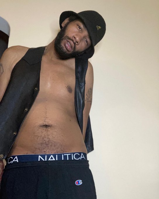 Should I #breaktheinternet ? https://t.co/LoLyt3k0BS<a href="/tag/breaktheinternet"class="tags">#breaktheinternet</a>