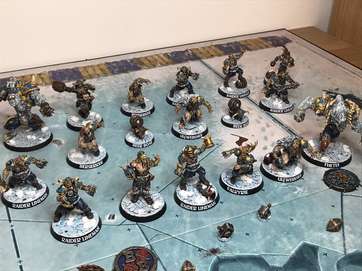ProByNumbers's tweet photo. Yeti and star players finished to round off the Norse Blood Bowl team. Really enjoyed painting these! #BloodBowl #MiniatureMonday #WarhammerCommunity https://t.co/IGmeccODr2