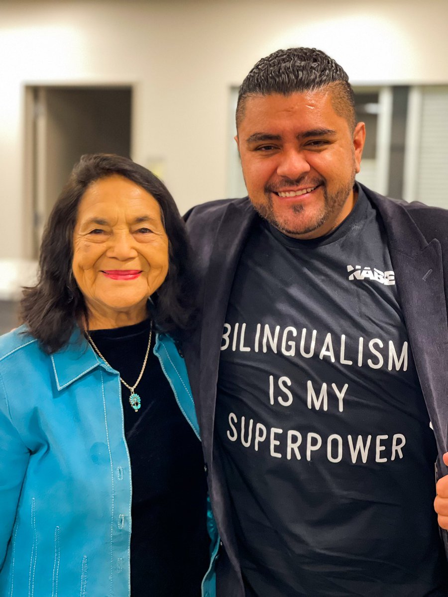 profe_c's tweet image. Always a blessing to spend time w/ DOLORES HUERTA! An American Civil Rights leader. #TrailBlazer #Shero living icon making #HERstory @DoloresHuerta
