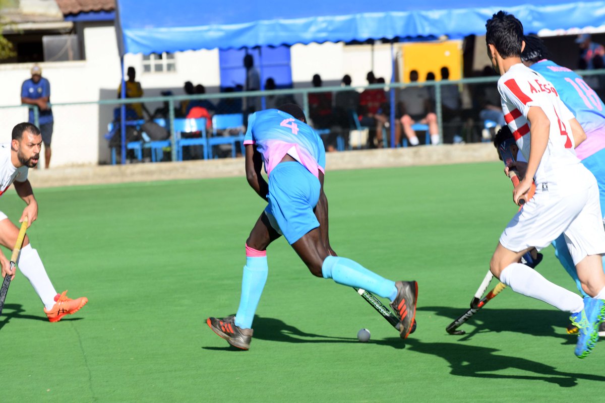 weatherhead_hc's tweet photo. #ACCC 
Thread 6/15
Action Pictures from Nairobi

2. vs Zamalek
#weareweatherhead
📸 by @charlesmusoke17 

@AfrHockey @ugandahockey @Innovug @amtushabe @FieldhockeyKE  @UOC_media  @NBSportUg @kawowosports @mizanyosports @RabSportsNews @jjuuks @NCSUganda1 @newvisionsport https://t.co/SvWiFsnRdA
