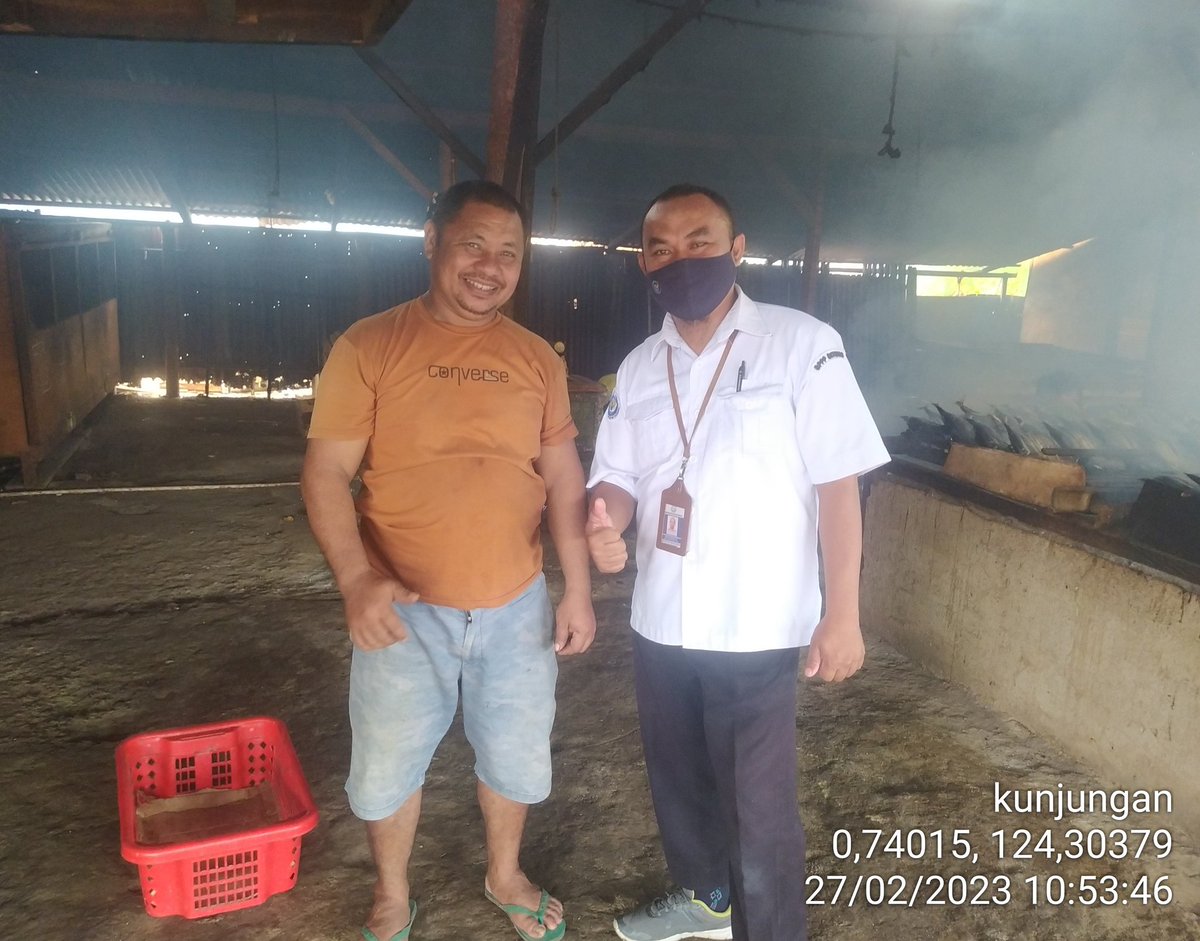 SuwardyMoch's tweet photo. Senin(27/02), moch Suwardy, luhkan kotamobagu, berada di poklahsar sandar tatar, melaporkan produksi ikan asap/panggang, sebanyak 500 kg harga 20000/kg.
#giatluhkansatminkalbitung
#produksi #kotamobagu
@bpppbitung https://t.co/B2bQplKjLN