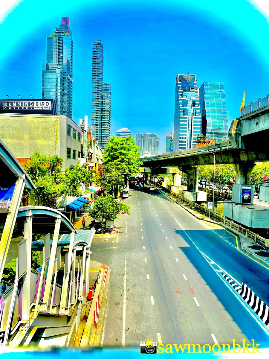 sawmoonbkkvlog's tweet photo. My photography 📸📸📸📲 @sawmoonbkk #photograghy #byphone #photo #sawmoonbkk #sawphoehmo https://t.co/MyPknF4PXz