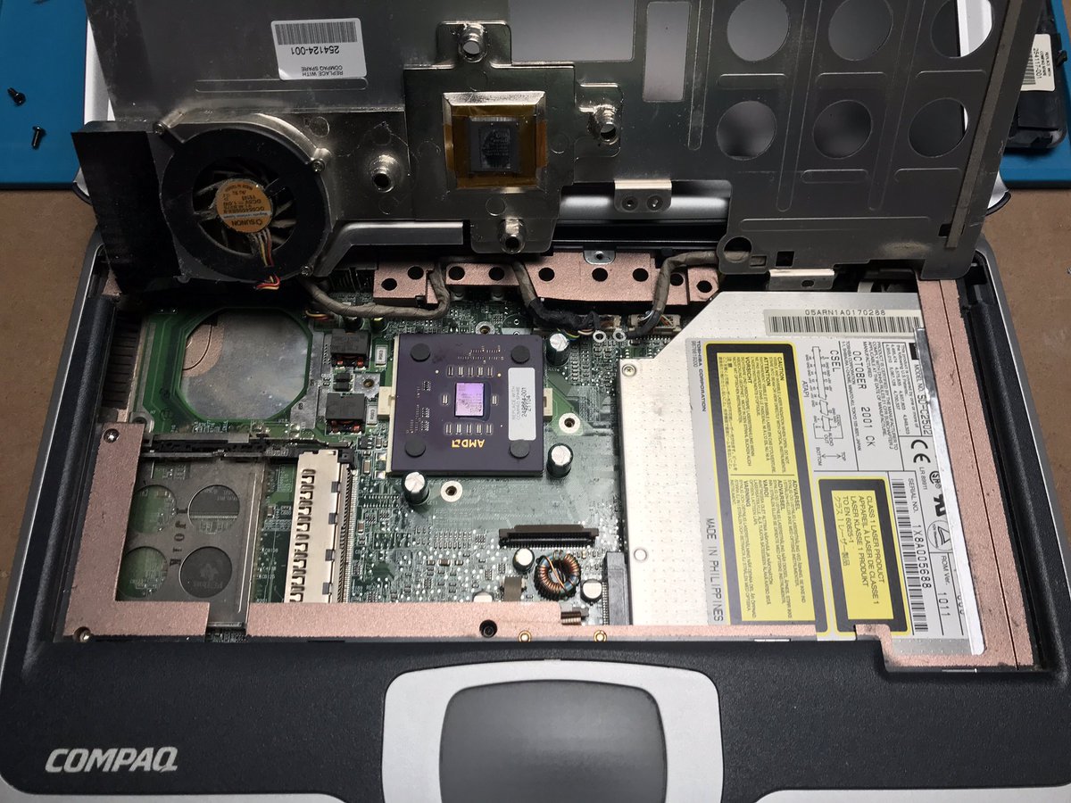 RetroComputingG's tweet photo. Can you see where the CMOS battery is on this Compaq Presario 700? #RetroComputing #Compaq #Presario #WindowsXP #AMD https://t.co/B9aLYDTZOb