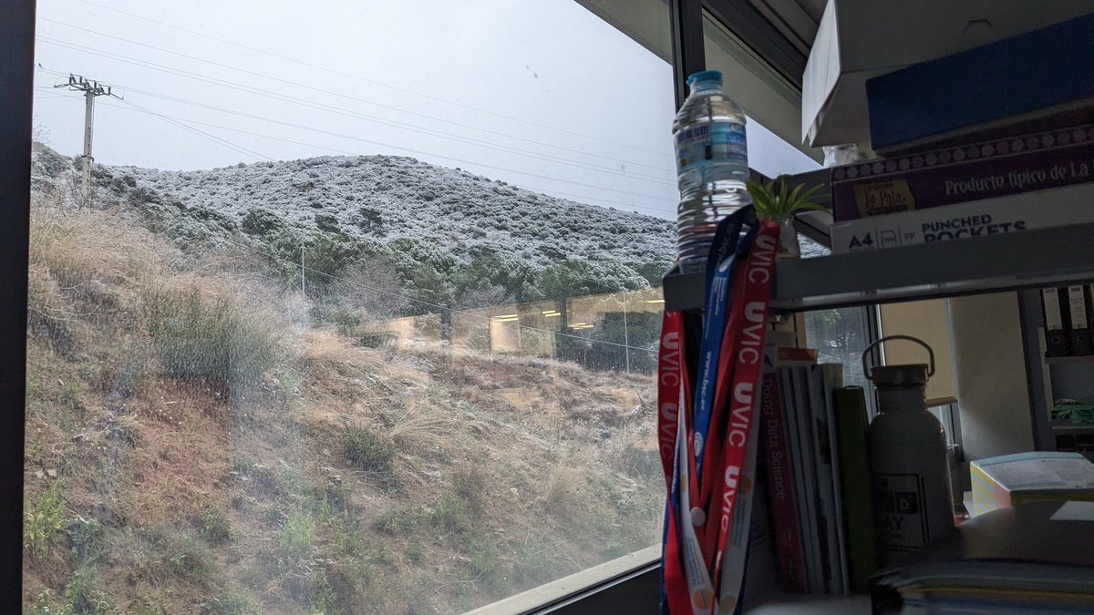 Laure Tomás (he/him) (@lauretomas) on Twitter photo Freezing morning from the <a href="/CarrerasIJC/">Josep Carreras Leukaemia Research Institute (IJC)</a>. Wonderful views from the lab 😍 #phdlife Freezing morning from the <a href="/CarrerasIJC/">Josep Carreras Leukaemia Research Institute (IJC)</a>. Wonderful views from the lab 😍 #phdlife