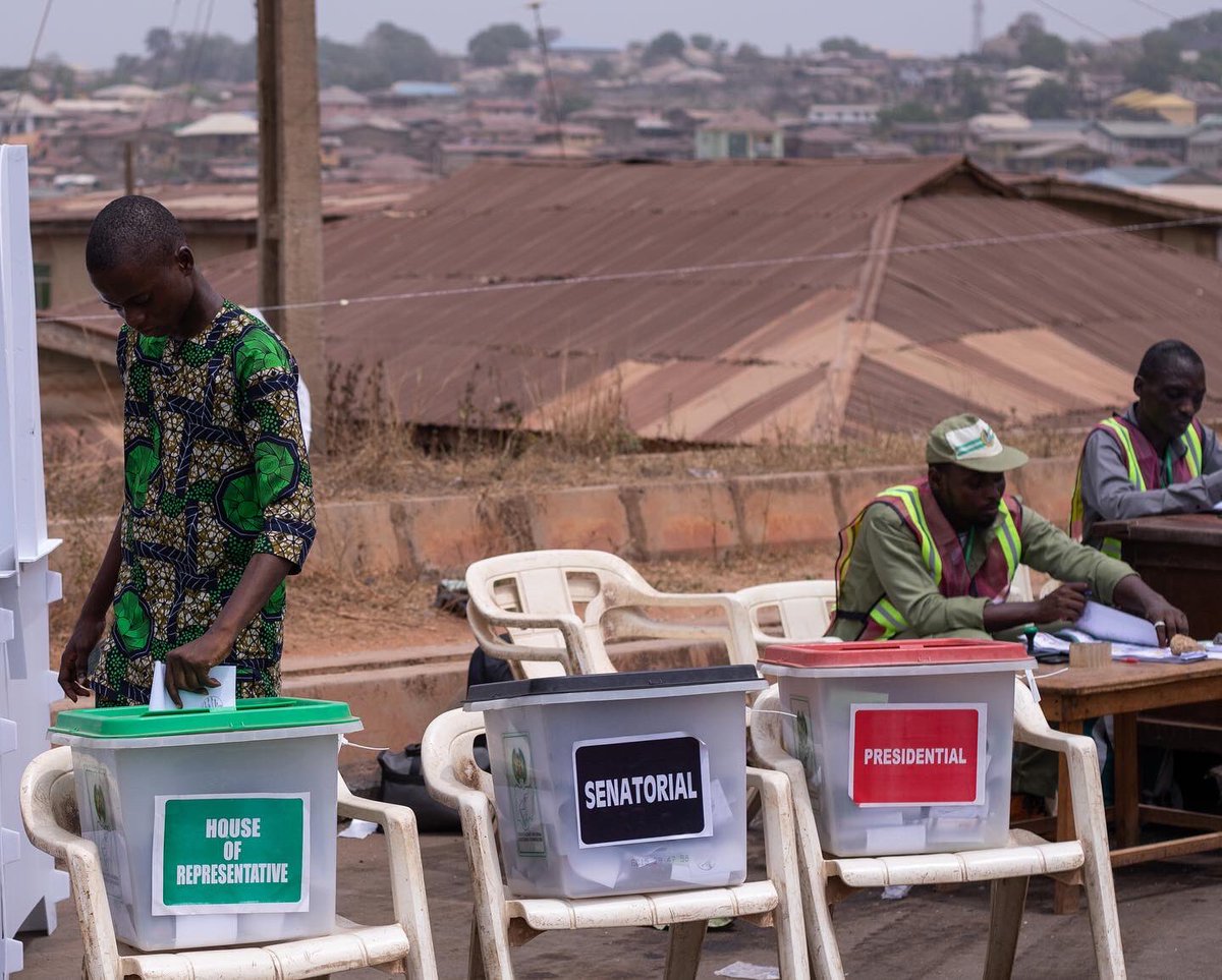 Nigeria 2023 General Elections 2023, Abeokuta.

25th Feb 2023.

#documentaryphotographer  #nigeriannews  #photojournalism 
 #nigeriaelection2023 #nigeriadecides #reportagespotlight #everydayafrica #toyinadedokun