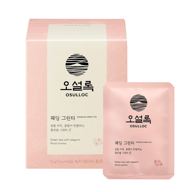 leto_books's tweet photo. [RT] 센리 작가님의
<원수 가문의 사생아와 결혼하면>
단독 매열무 오픈!

뜨거운 하룻밤을 보낸 남자가 알고 보니 원수 가문의 사생아였다.

“책임지십시오. 제 순결을 빼앗은 책임은 결혼으로 받겠습니다.”

RT해주신 한 분께 <웨딩 그린티 세트>를 드립니다!(~3/20)

https://t.co/cI7eF5oICf https://t.co/AyPmv5kGGO