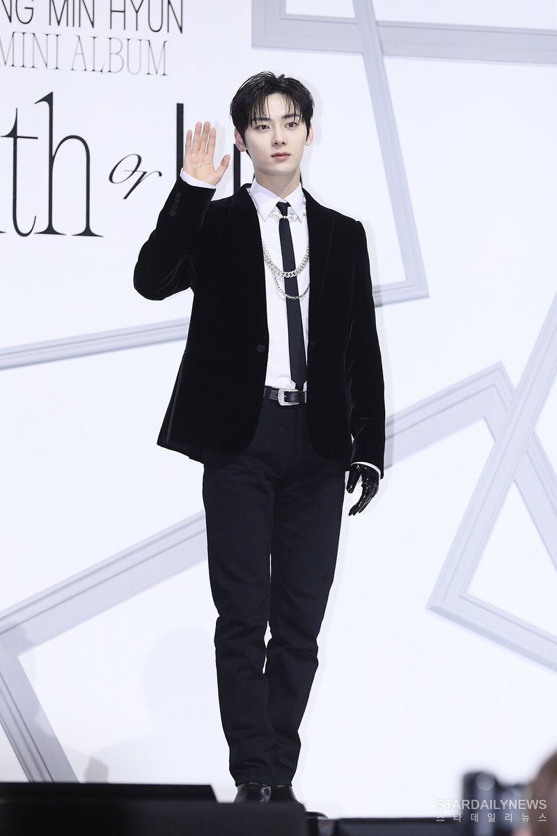 onlyhwangmh's tweet photo. 기자 쇼케이스 포토타임 #황민현 ㅠㅠㅠㅠㅠㅠㅠㅠㅠㅠㅠㅠㅠㅠㅠㅠㅠㅠㅠㅠㅠㅠㅠㅠㅠㅠㅠㅠㅠㅠㅠㅠㅠㅠㅠㅠㅠㅠㅠㅠㅠㅠㅠㅠㅠㅠㅠㅠㅠ 존잘 ㅠㅠㅠㅠㅠ https://t.co/UXq7IuYVMn