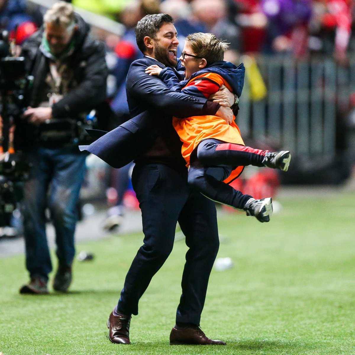 jhansonradio's tweet photo. 5 years ago, during @BristolCity’s last big cup run, Lee Johnson ran down the touchline and celebrated with 10 year-old ballboy Jaden.

Jaden’s now 15 (and much bigger!) - so I’ve been to catch up with him for @BBCRB ahead of tomorrow’s FA Cup tie with @ManCity! https://t.co/AVCsBh9A1O
