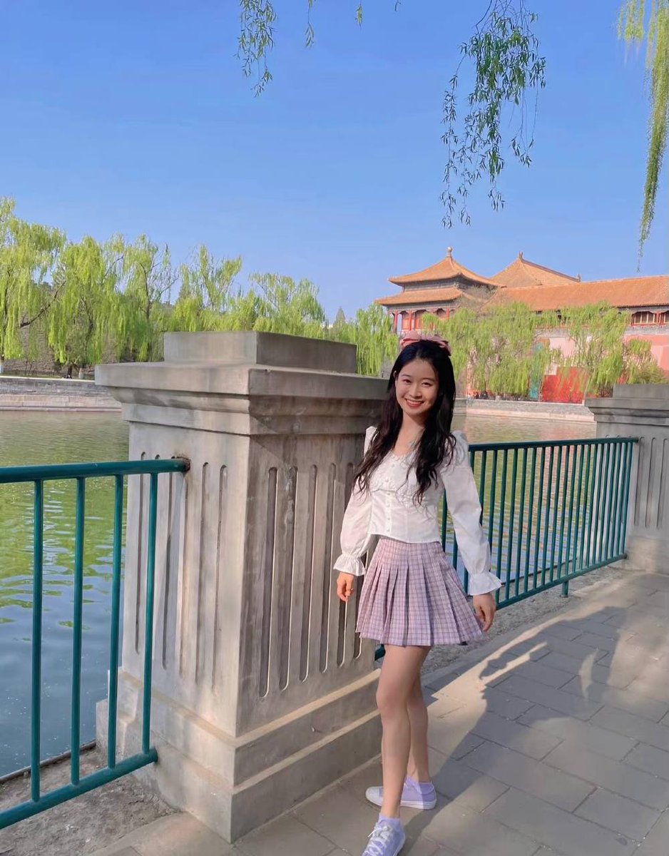 Tingting1995D's tweet photo. I never look at the direction when I walk, I just need to know that there is you in that direction https://t.co/8uf6XBZpAJ