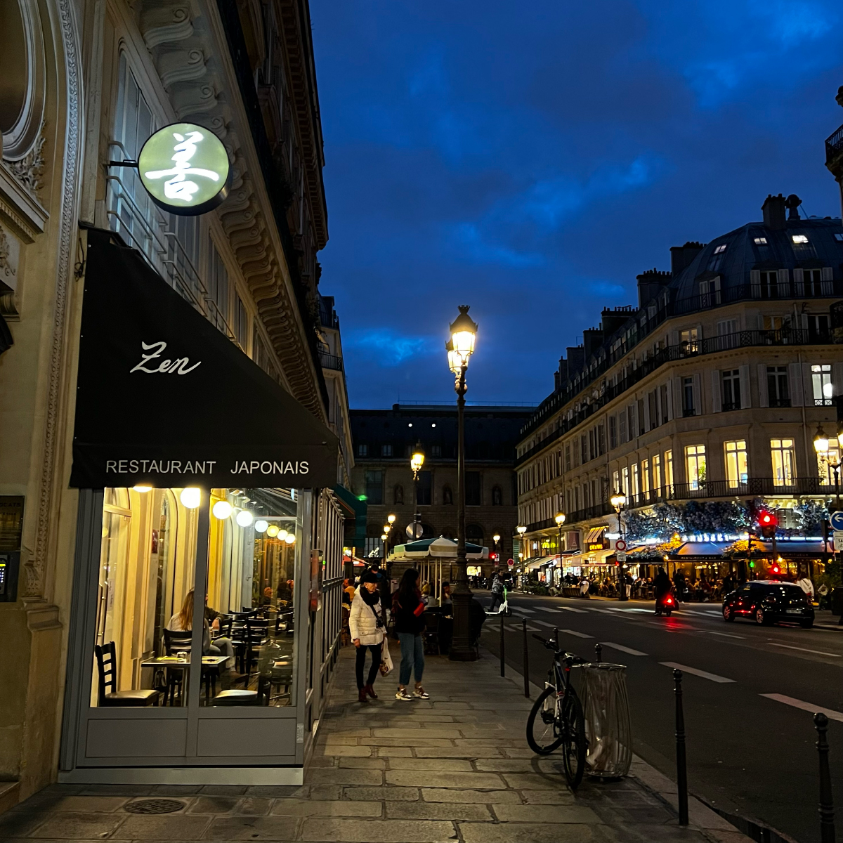 ロルバーン カップ・マルタンを、パリの街で暮らす誰かが使ってくれていること。私たちが大切にしている手触りや佇まいを、その誰かが同じように感じてくれること。そんなささやかな喜びを、これからも分かち合えますように。
shop.delfonics.com/special/capmar…
#デルフォニックス #ロルバーン #カップマルタン