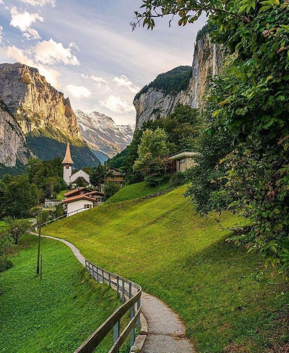 Traveluniverse's tweet photo. Lauterbrunnen | Switzerland 🇨🇭 https://t.co/swP9XQdfIX