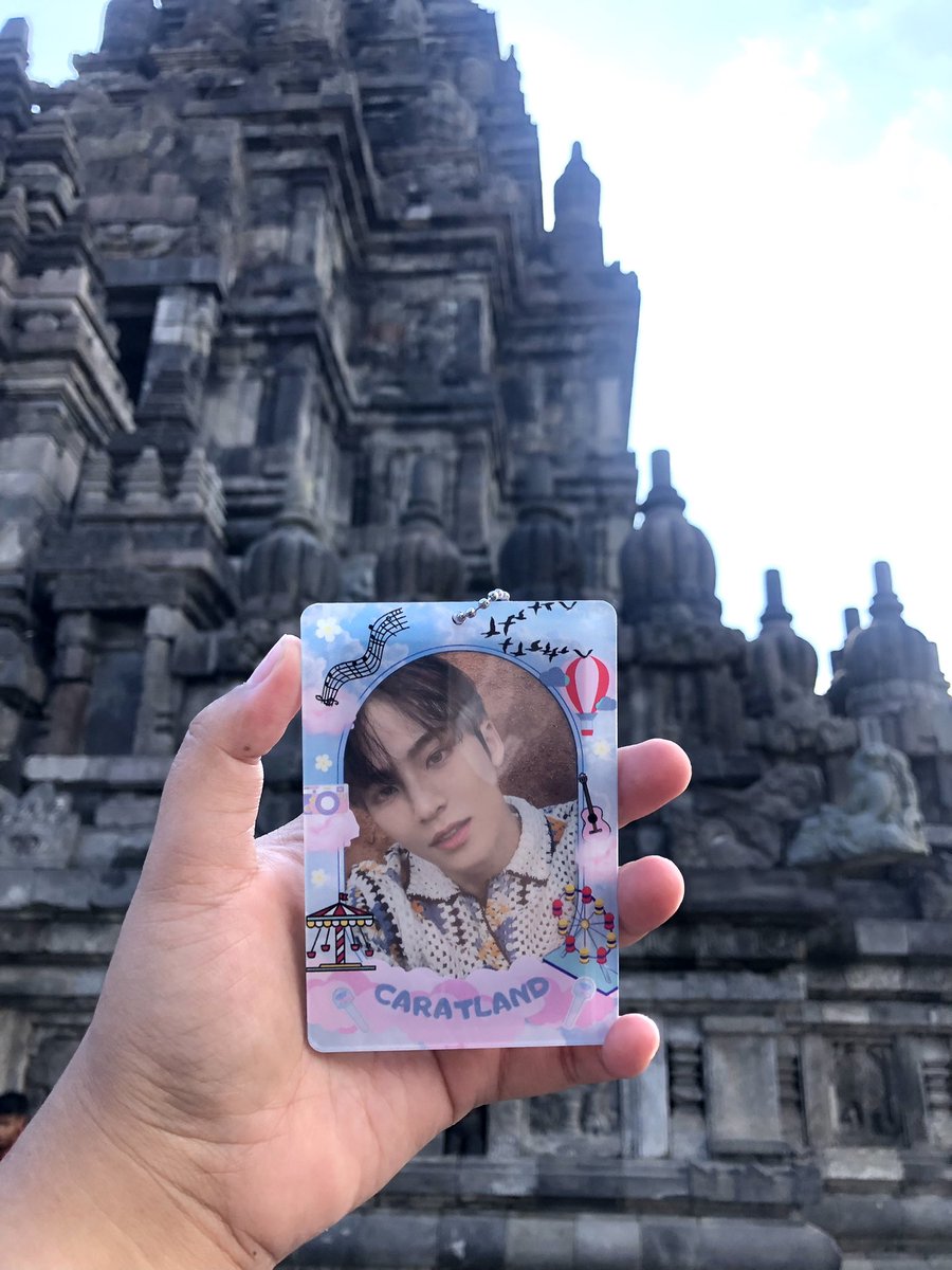 Lfaz_unie's tweet photo. Pre-Order  Ke-2 Photoholder  SEVEENTEN EDISI CARATLAND

Link Order : https://t.co/a595FPm5mJ 

Bisa langsung DM ya 🥰 https://t.co/FnBTLcxCYB