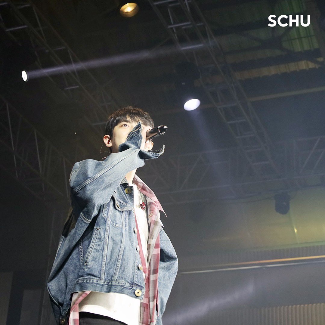knockknock0408's tweet photo. CHANYEOL 
@weareoneEXO https://t.co/tpgC2wTUGj