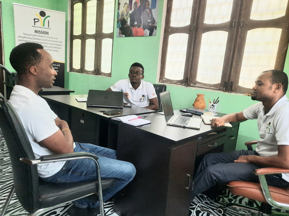 pamoja_youth's tweet photo. 🎨 We had a productive meeting with Mr. Daniel Lema, Chief of the Party for the @USAIDTanzania-funded Data Driven Advocacy project, to explore ways to collectively support youth in #Zanzibar. 

Let's make a positive impact together! 

#datadrivenadvocacy #youth #collaboration https://t.co/jKpWWx2ghz