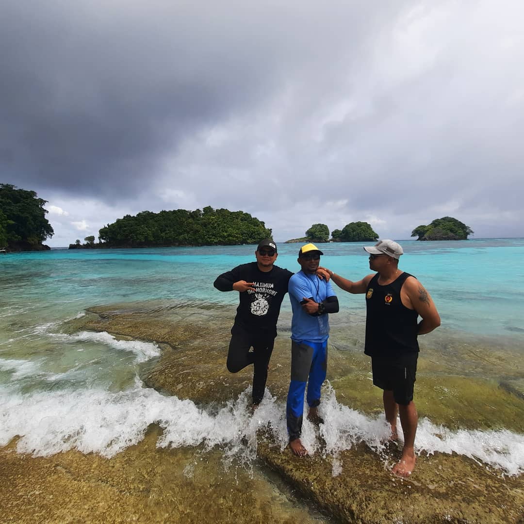 Pulau Mandena Yapen-Papua