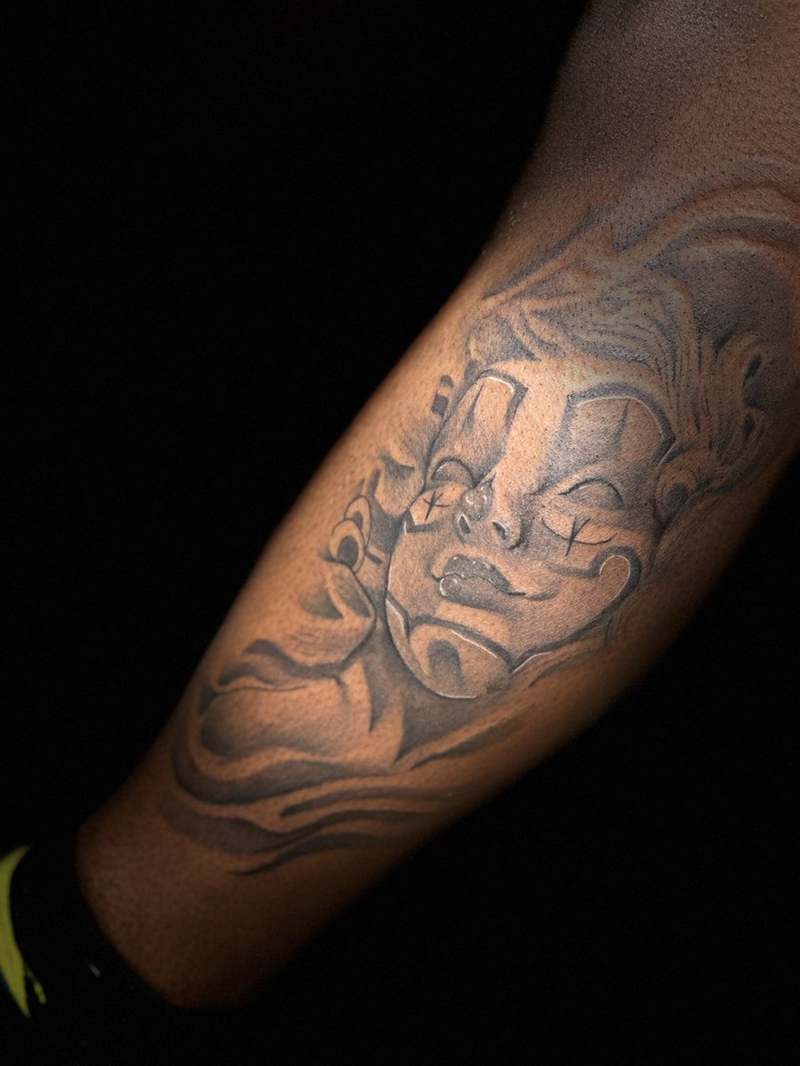 Inkyslim_'s tweet photo. Rt for me 🤍

DM or TEXT 443-306-3227 for inquiring on a piercing or tattoos 
•
•
#dmv #dmvartist #dmvart #dmvtattooartist #dmvtattoos #femaleartist #upcomingartist #tattoo #tattooideas #piercings #dmvpiercer #dmvpiercer #mdartist #mdtattoo https://t.co/yXnQrhXwhy