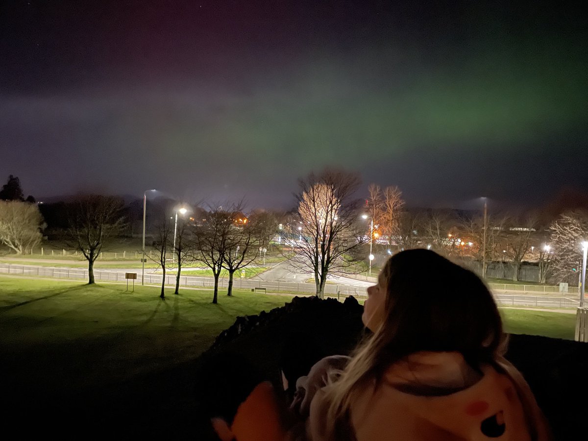 linz_mac's tweet image. She had never seen them before and what a display of magic and wonder Mother Nature sent her her to see ❤️