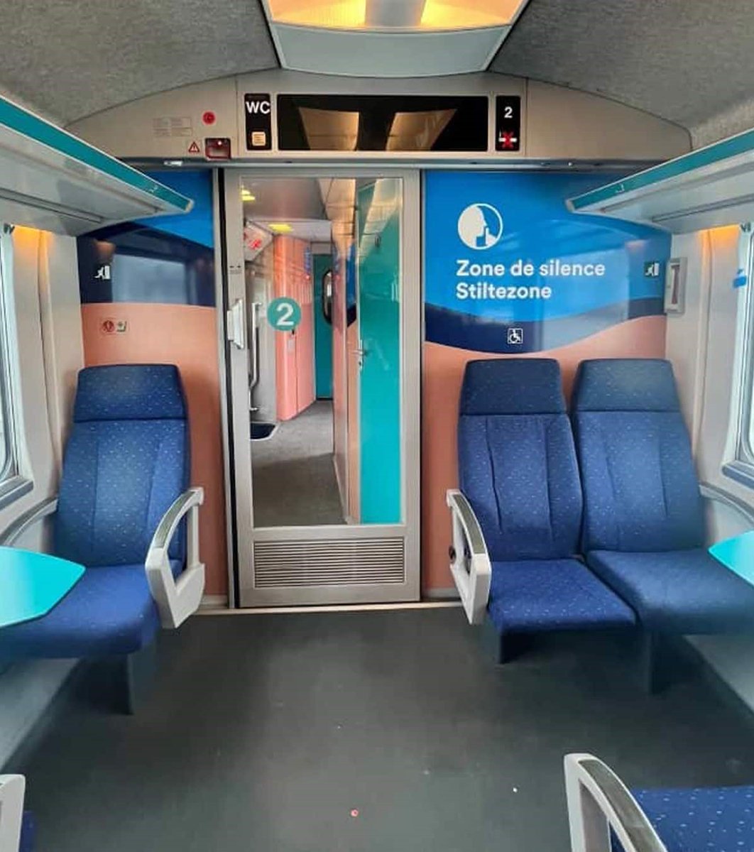 creapills's tweet photo. En Belgique, la @SNCB (l’équivalent de la SNCF en France) a mis en place des "zones de silence" dans les trains où les usagers ne doivent faire aucun bruit. On fait la même chose en France ?

Plus d’infos : https://t.co/XeASjmRNFF https://t.co/ilMv27CHxw