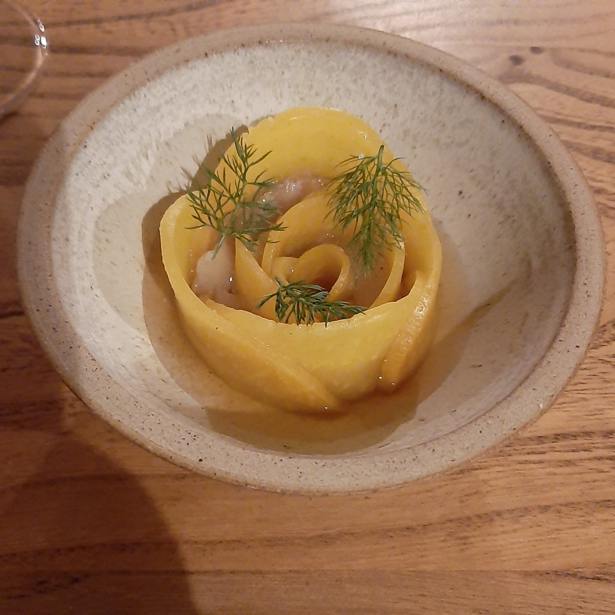 MichelinGuideUK's tweet photo. Fantastic full-circle farm-to-plate dream well and truly being realised by @ChefDanCox at Crocadon #Cornwall https://t.co/iTv7dPorye