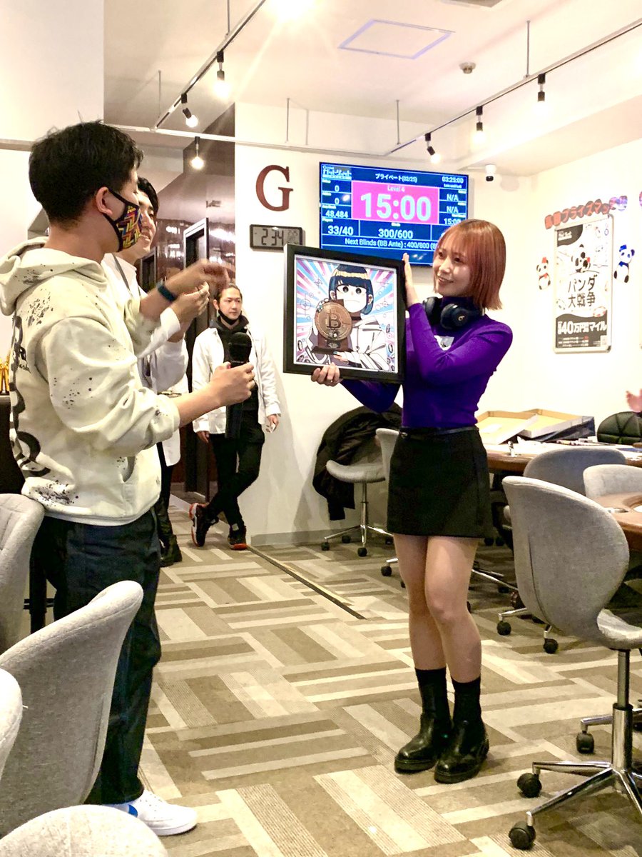 noroichan_game's tweet photo. 司会をさせていただきました、NFT界隈の人を集めたポーカー大会
「第1回NFPT」♥️♠︎
なんと賞金総額40万円以上、100エントリー超えでした!すごい!😍🎉✨
優勝した @nanin678 さんおめでとうございました🎉
#NFPT @NFPT_LIVE https://t.co/c11N19K4l8