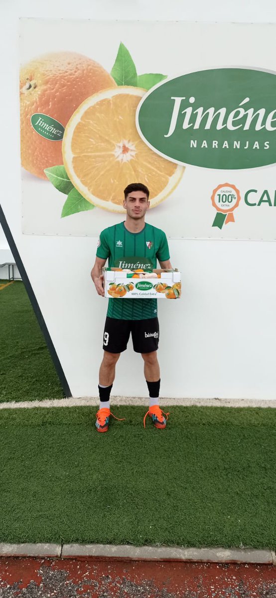 CD_HuetorVega's tweet photo. MVP 🍊JIMÉNEZ | Antonio Fernández fue elegido como mejor jugador de nuestro equipo ante el CF Motril. Revolucionó el partido cuando entró al campo y su actuación fue clave para conseguir la victoria.

#HuétorVegaMotril https://t.co/MRtlBhw97O