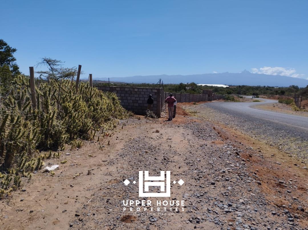 uhproperties_ke's tweet photo. The property offers excellent views of Mt. Kenya and the Lol Daiga Hills https://t.co/m35l2tcI4e