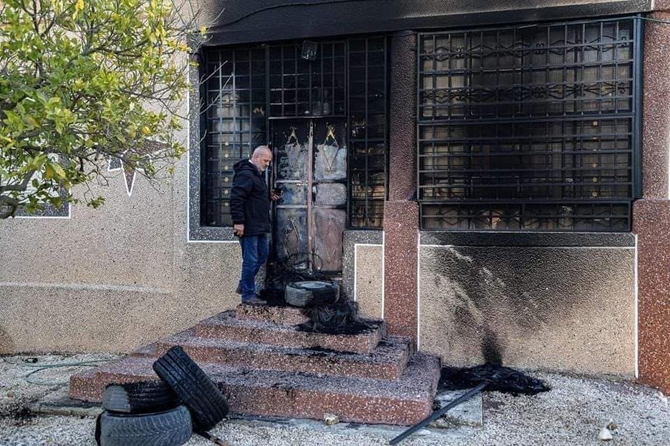 abierkhatib's tweet photo. Insane how Israelis are allowed to be extremists and terrorists and Palestinians have to accommodate, every time. 

Hawara - occupied  Nablus this morning

#Israel https://t.co/hophCD241h