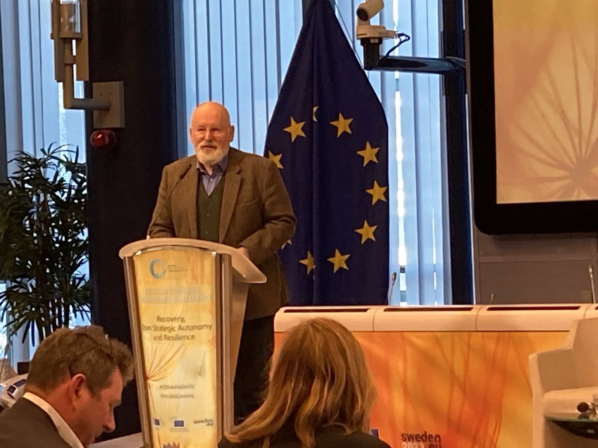 Sabine von WirenLehr tweet media